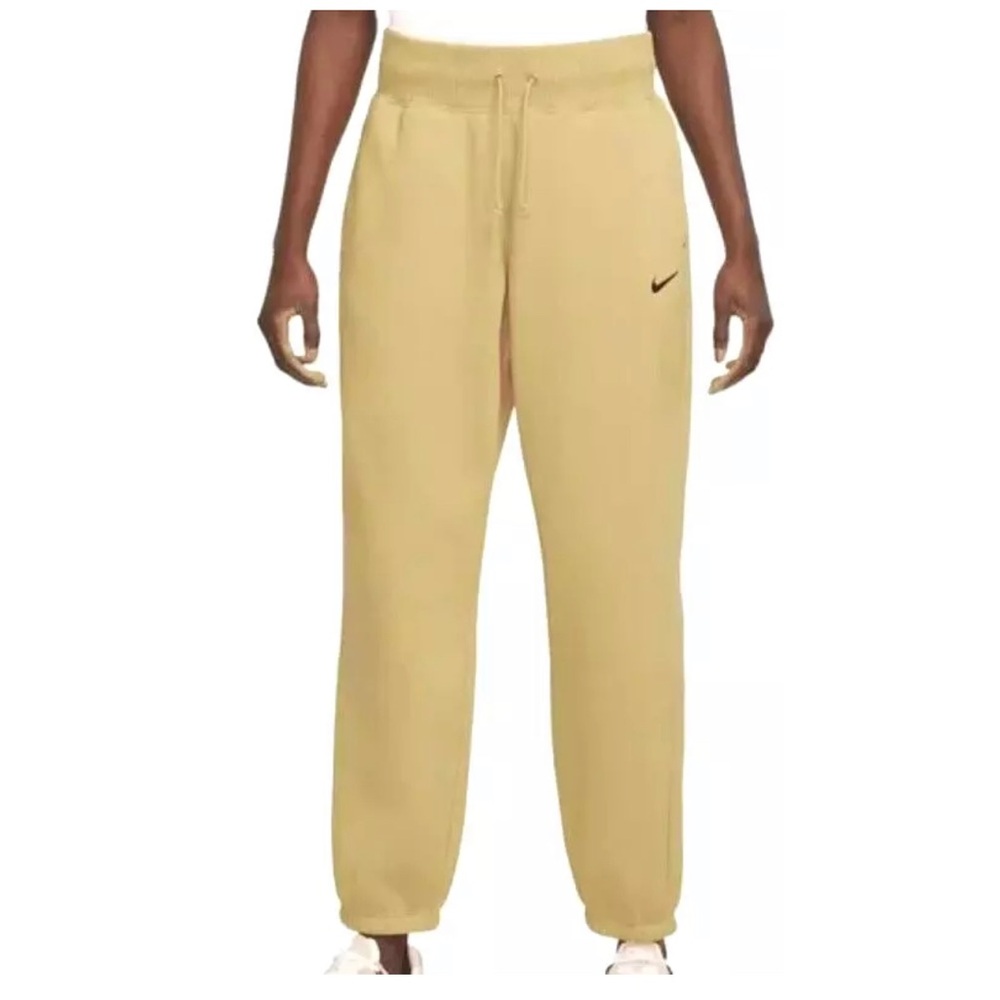 NWOT Nike Phoenix Fleece
Sweatpants L Gold Bluff Women's High-Waisted Oversized